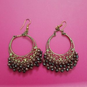 Super adorable hoop earrings!